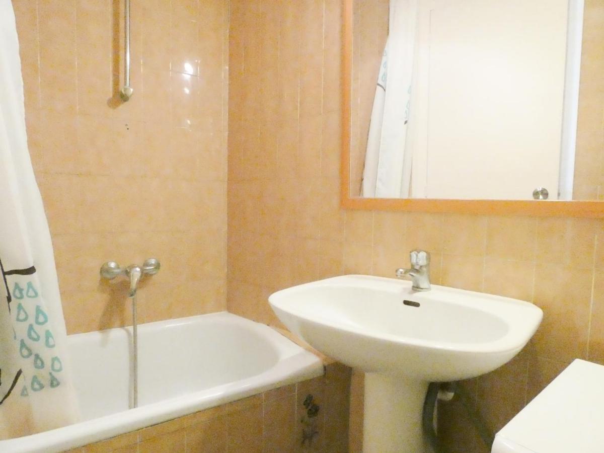 Bora 4-B Apartment Росес Екстериор снимка