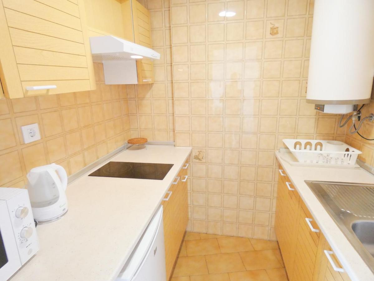 Bora 4-B Apartment Росес Екстериор снимка
